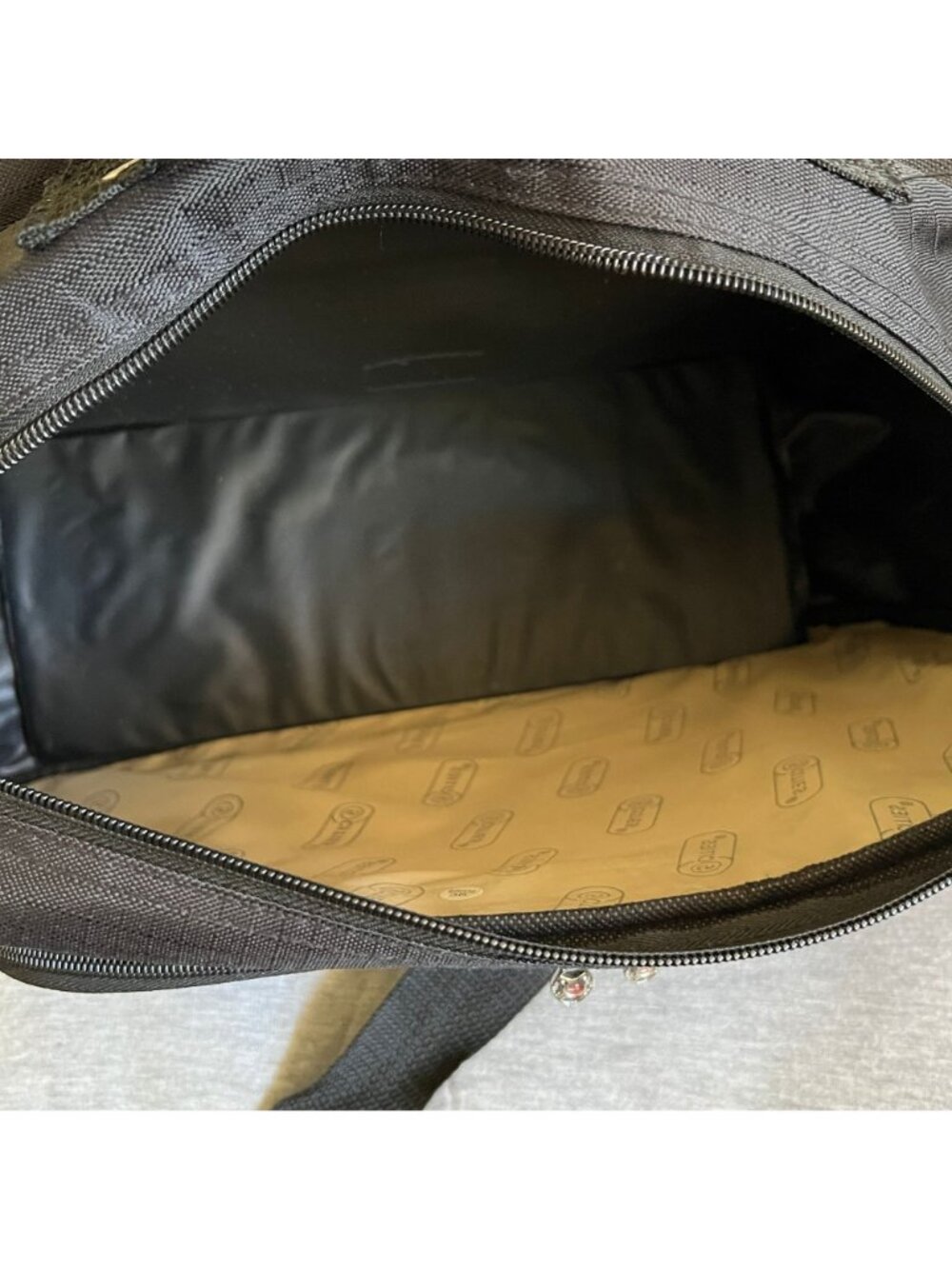 5 Cities Cabin Carry-On Bag Black With Adjustable Strap - Picture 5 of 6